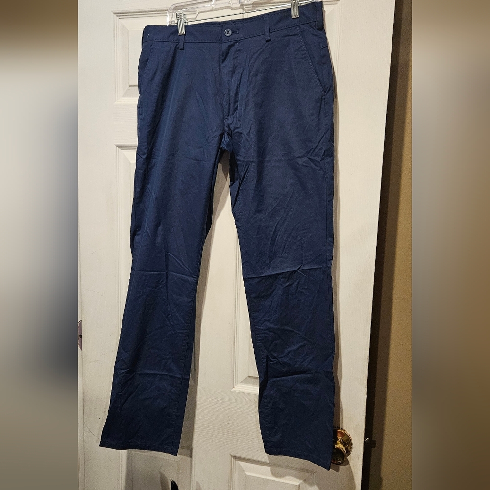 IZOD SPORTFLEX PANTS